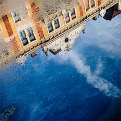 32 Creative Uses of Reflections in Photography
