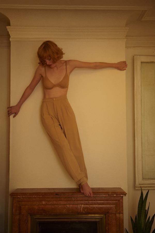 Bedroom1[4]