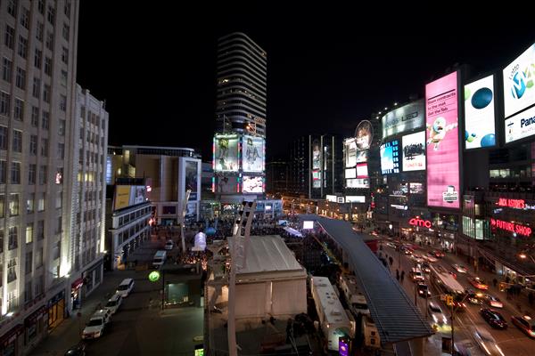 Lights off at Young-Dundas Square's Earth Hour Event